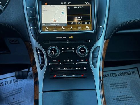 Used 2017 Lincoln MKX Select w/ Select Plus Package AWD/4WD image 14