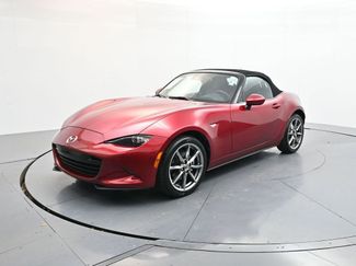 Used 2023 MAZDA MX-5 Miata Grand Touring video 3