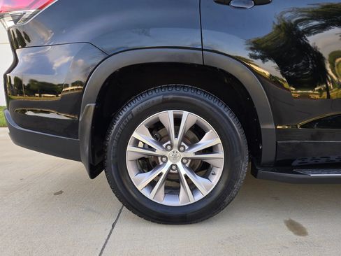 Used 2015 Toyota Highlander XLE FWD image 54