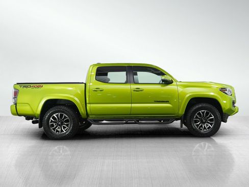 Used 2023 Toyota Tacoma TRD Sport w/ Advanced Technology Package AWD/4WD image 6
