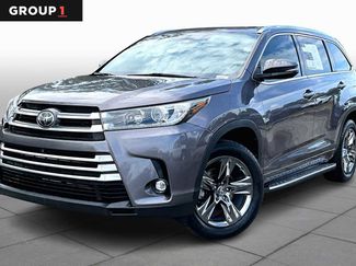 Used 2019 Toyota Highlander Limited Platinum video 1