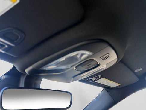 Certified 2025 Jeep Compass Limited image 27