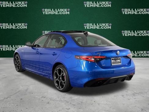 Used 2025 Alfa Romeo Giulia AWD image 9