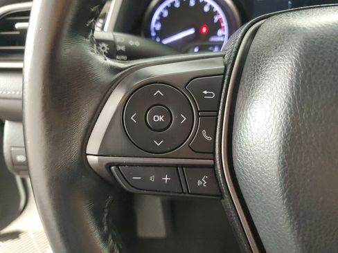 Used 2021 Toyota Camry SE FWD image 21