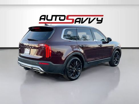 Used 2022 Kia Telluride SX w/ Towing Package FWD image 7
