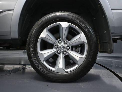 Used 2020 RAM 1500 Limited w/ Bed Utility Group image 12