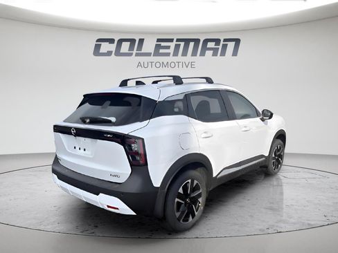 New 2026 Nissan Kicks SV w/ SV Premium Package AWD/4WD image 5