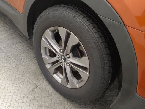 Used 2014 Hyundai Santa Fe Sport w/ Technology Package 04 FWD image 31