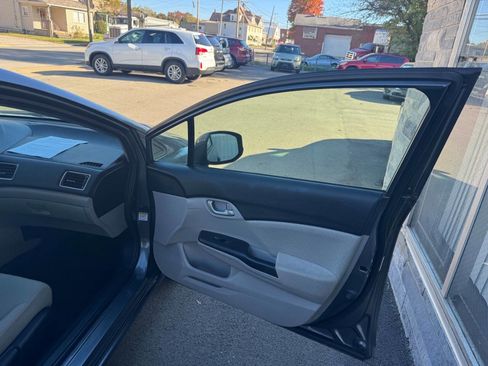 Used 2013 Honda Civic LX image 21