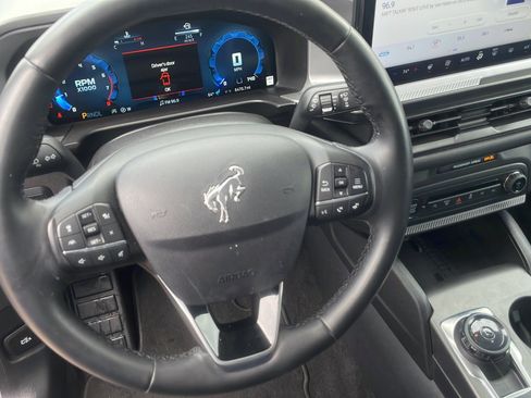 Certified 2025 Ford Bronco Sport Outer Banks w/ Outer Banks Tech Package+ AWD/4WD image 15