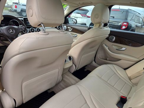 Used 2016 Mercedes-Benz C 300 4MATIC Sedan image 50