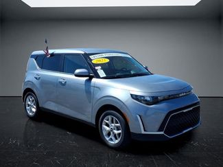 Used 2025 Kia Soul S FWD video 1
