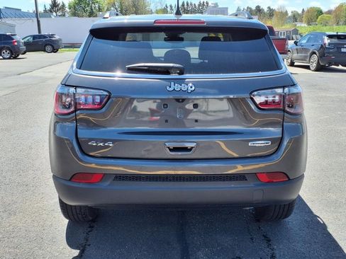 Used 2022 Jeep Compass Latitude image 6