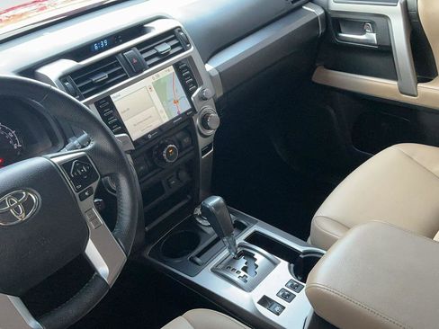 Certified 2022 Toyota 4Runner SR5 Premium AWD/4WD image 18