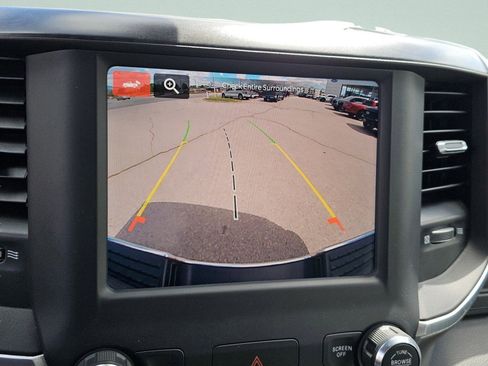 Used 2024 RAM 2500 Big Horn w/ Bed Utility Group image 8