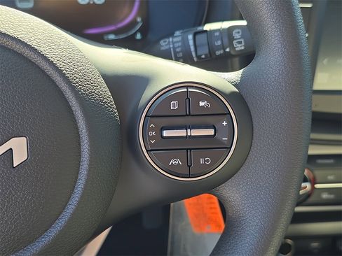 New 2025 Kia Soul LX image 32