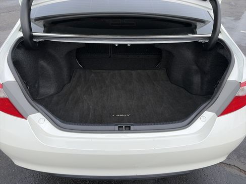 Used 2017 Toyota Camry XSE w/ Moonroof Package FWD image 27