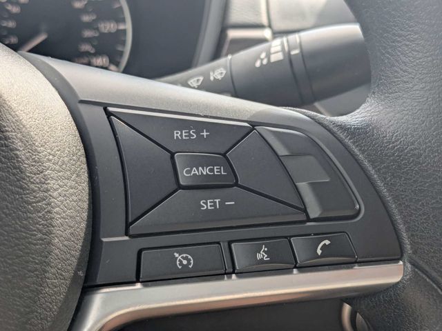 Used 2025 Nissan Altima 2.5 SV FWD image 22