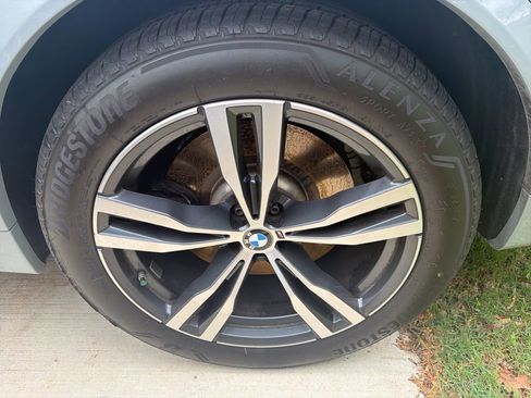 Used 2024 BMW X7 M60i w/ Executive Package image 10