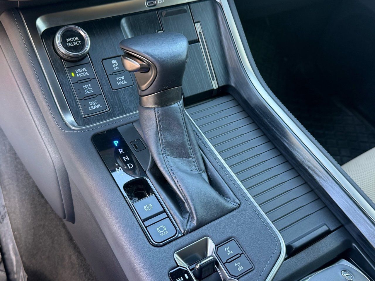 Used 2024 Lexus GX 550 AWD/4WD image 28