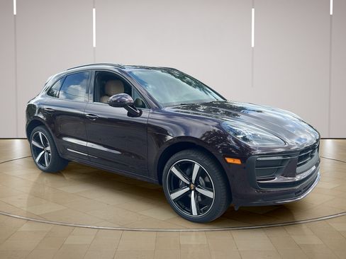 New 2026 Porsche Macan AWD/4WD image 9