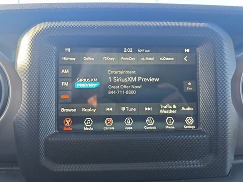 Used 2021 Jeep Gladiator Sport image 28