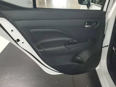 Used 2025 Nissan Versa SV w/ Trunk Package FWD image 15
