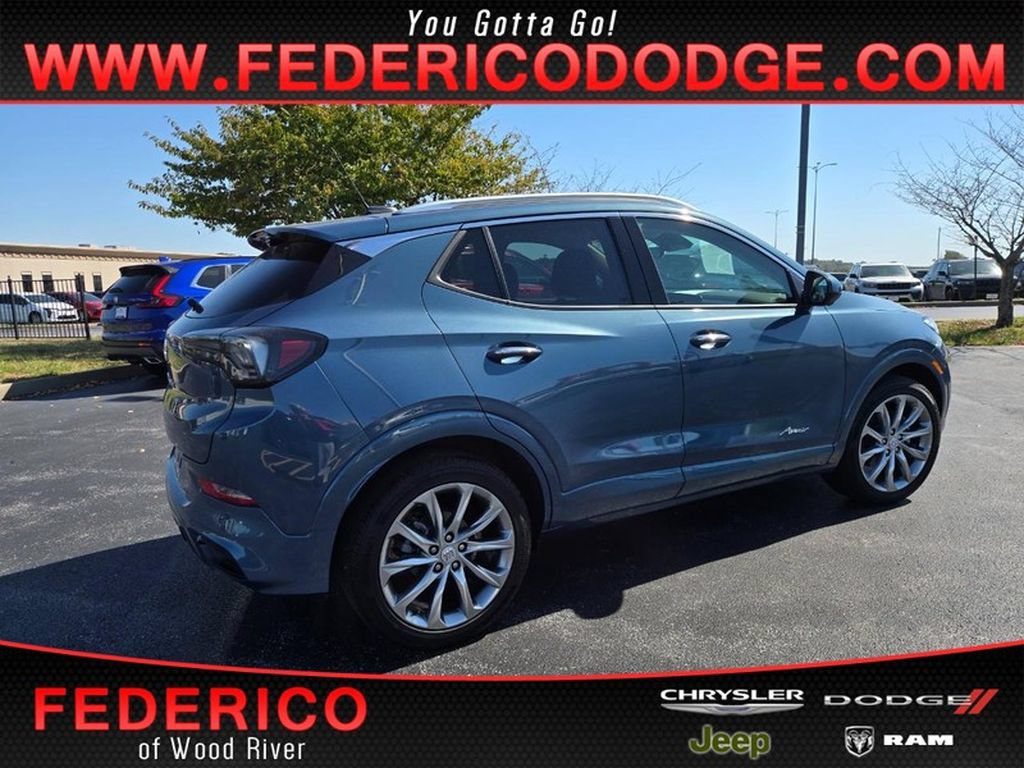 Used 2025 Buick Encore GX Avenir w/ Avenir Technology Package FWD image 1