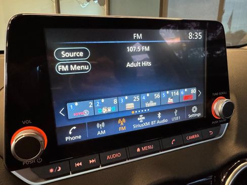 Used 2025 Nissan Sentra SV w/ All-Weather Package FWD image 13