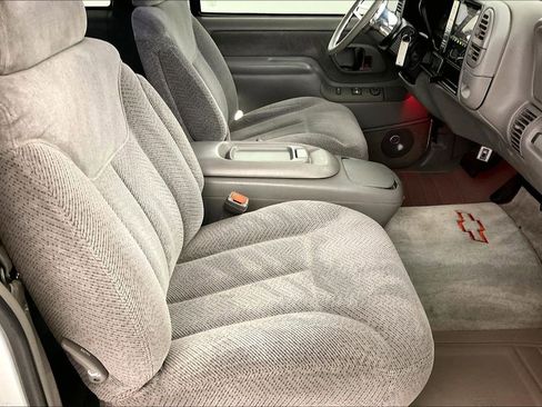 Used 1999 Chevrolet Tahoe 2WD 2-Door w/ Preferred Equipment Group image 20