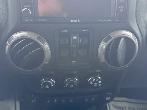 Used 2013 Jeep Wrangler Unlimited Sahara AWD/4WD image 25