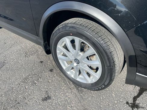 Used 2022 Nissan Rogue Sport S AWD/4WD image 3