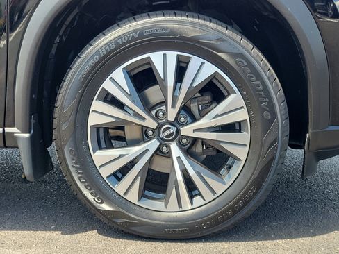 Certified 2023 Nissan Rogue SV AWD/4WD image 5