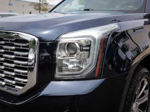 Used 2018 GMC Yukon XL Denali w/ Open Road Package AWD/4WD image 17