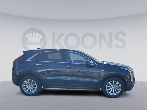 Used 2022 Cadillac XT4 Luxury w/ Cold Weather Package image 8