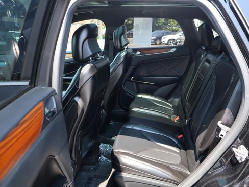 Used 2017 Lincoln MKC Select w/ Select Plus Package AWD/4WD image 15
