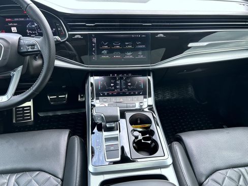 Used 2020 Audi SQ8 Premium Plus w/ Driver Assistance Package AWD/4WD image 12