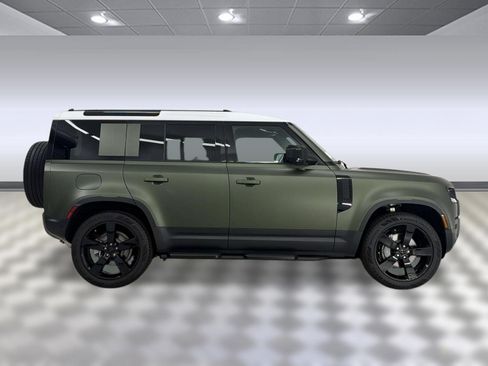 New 2026 Land Rover Defender 110 S AWD/4WD image 8