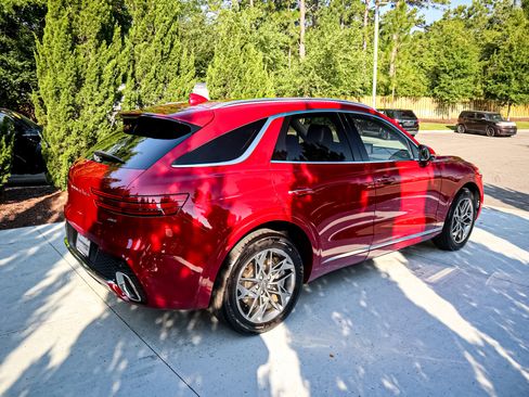 Used 2023 Genesis GV70 2.5T w/ Advanced Package AWD/4WD image 11