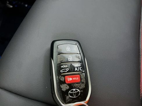 Used 2025 Toyota RAV4 XSE AWD/4WD image 24