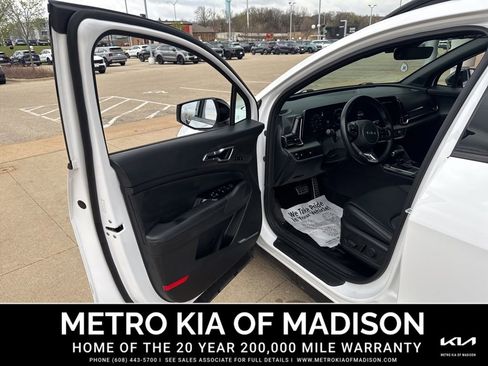 Used 2023 Kia Sportage X-Pro Prestige AWD/4WD image 11