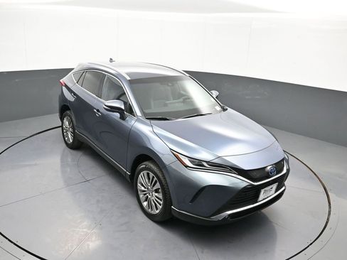 Used 2024 Toyota Venza Limited image 35