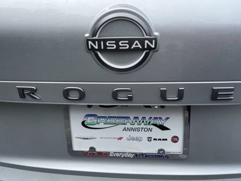 Used 2024 Nissan Rogue S AWD/4WD image 30