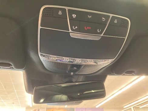 Used 2018 Mercedes-Benz S 560 4MATIC Sedan image 25