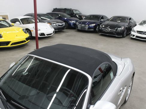 Used 2005 Porsche Boxster image 25