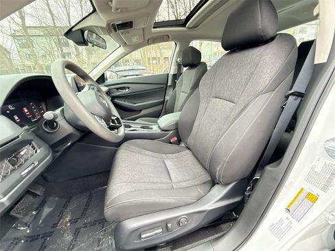 Used 2023 Honda Accord EX image 13