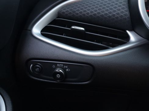 Used 2024 Chevrolet Malibu LT image 27