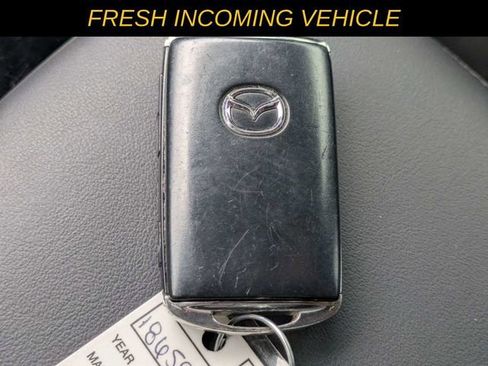 Used 2021 MAZDA MAZDA3 s image 24