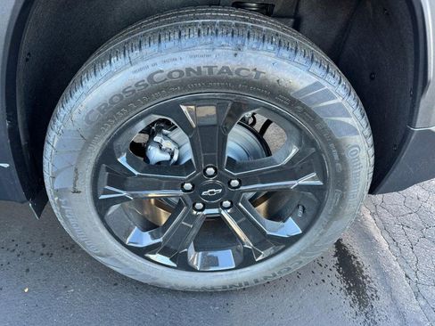 New 2026 Chevrolet Equinox LT w/ Midnight Edition image 6