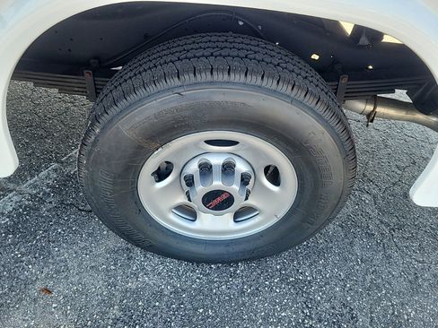 New 2025 GMC Savana 3500 w/ Power Convenience Package image 10